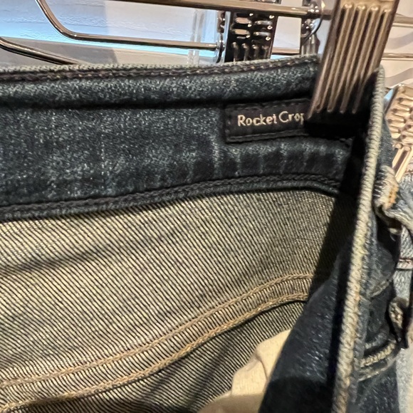 Citizens Rocket Crop - Picture 3 of 4